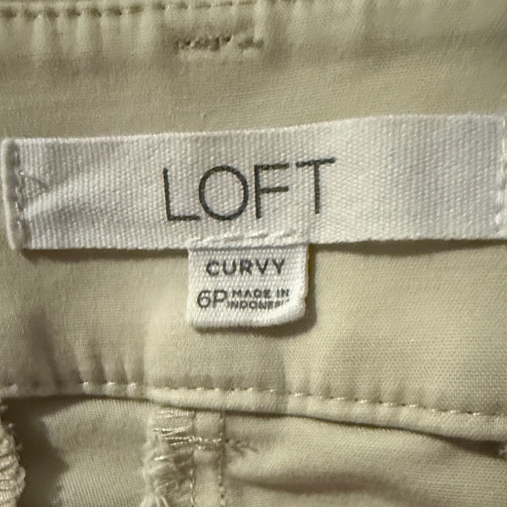 LOFT Cream Curvy Riviera Pants - Picture 3 of 9
